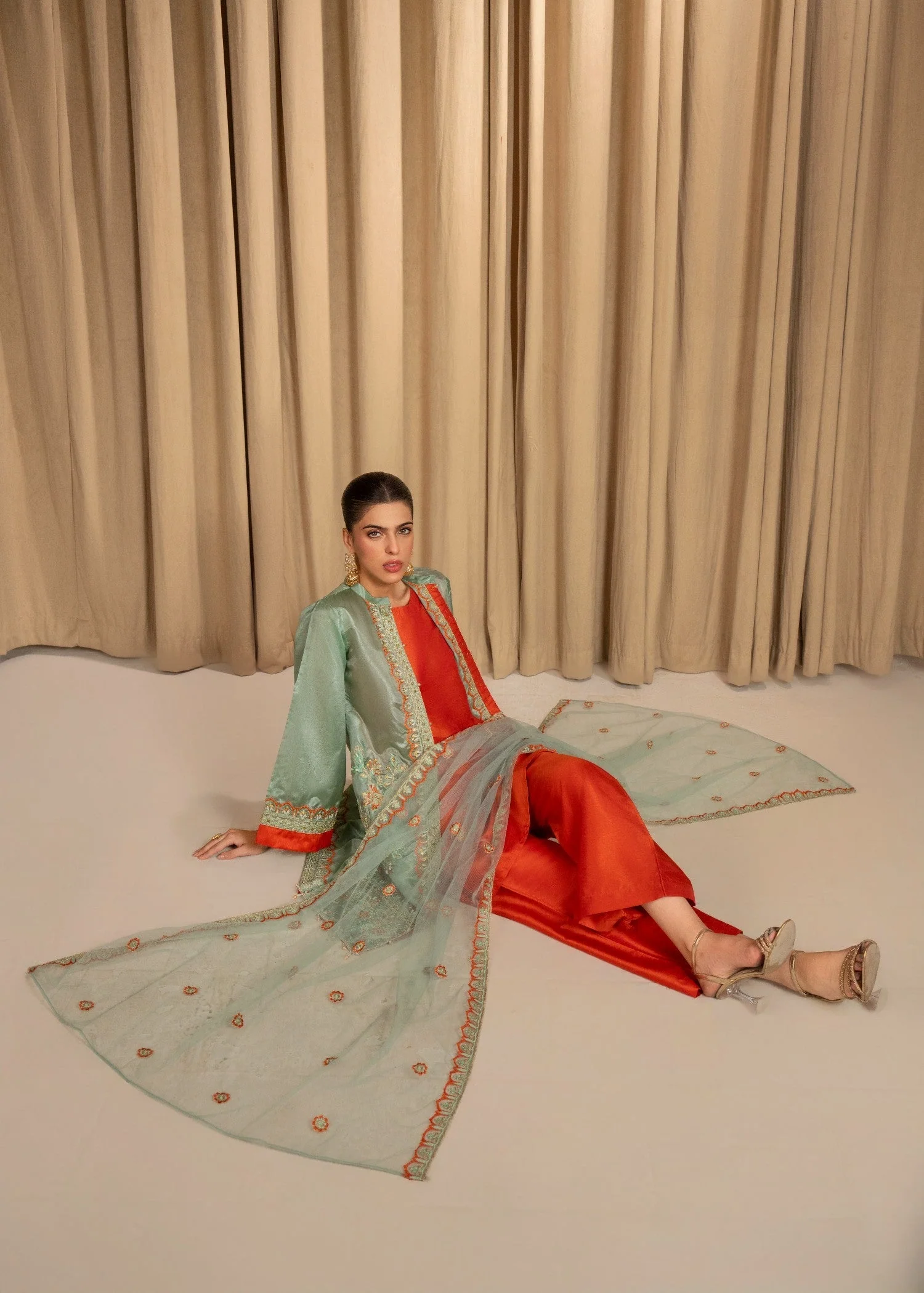 Raw Silk Embroidered Suit with Inner Embroidered Gown, Bell Bottom Trouser & Net Dupatta (4PCS) - Image 5